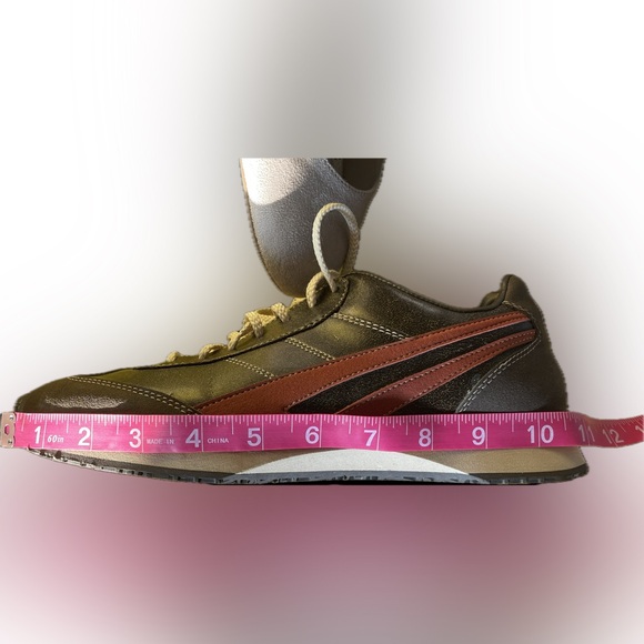 ❤️🔥Host Pick❤️🔥 Predictions Retro Vintage Style Athletic Shoe - Picture 10 of 12